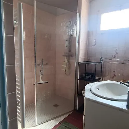 La Petite Maison 2 à 5 Personnes Casteljaloux Et Center Parcs à Proximité Casa de Férias Saint-Martin-Curton